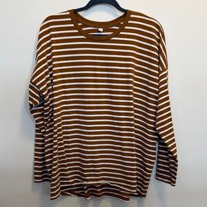 Uniqlo Brown and White Striped Crew Neck